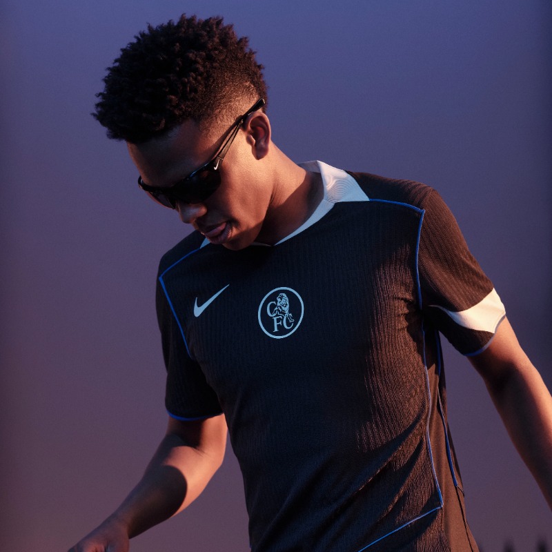 华体会体育最新登录地址-记者：切尔西将身穿黑色复古球衣出战西汉姆联