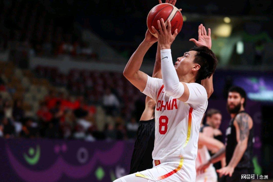 华体会app官方网站-新疆狂赚1.6亿！赵睿年薪550万，名记：只是零花钱，还有户口房子