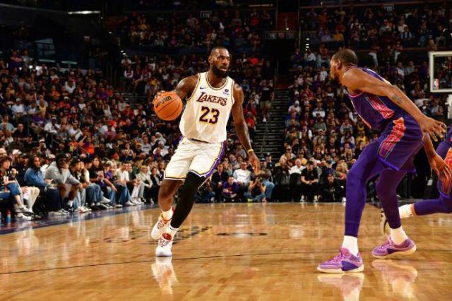 华体会体育最新登录地址-回应！詹姆斯：湖人罚球多是因为我们很少投三分