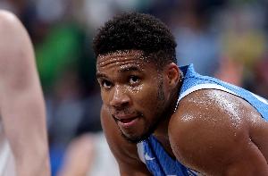 华体会官方网站入口-阿塔曼：不会把精力放在如何防字母上 若他有进攻犯规应被吹罚