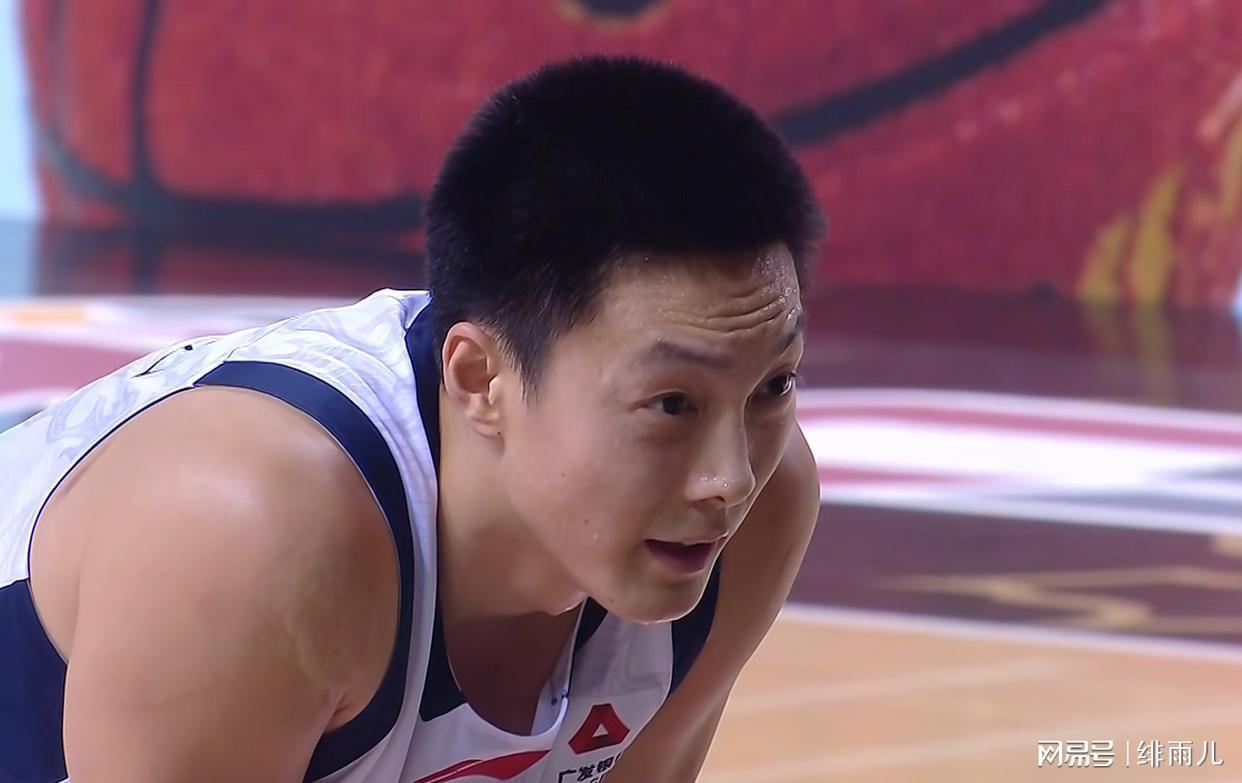 华体会app官方网站-不打了！上海最强“核武”被曝因伤缺阵，至少输广东队20分以上？