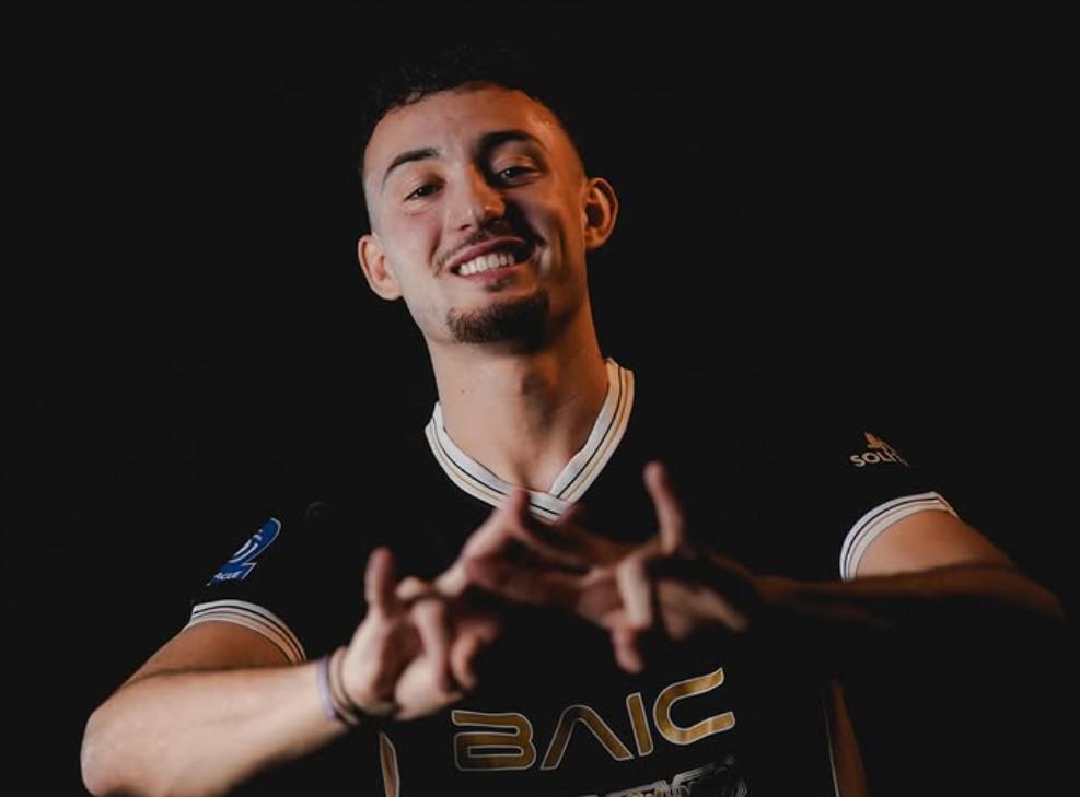 华体会体育最新登录地址-官方：22岁印尼归化国脚詹纳加盟印尼超德瓦联队